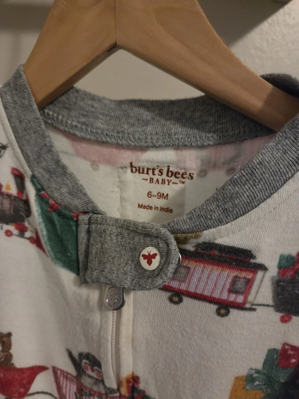 Burt's Bees Baby 6-9M Sleepsuit Holiday Train